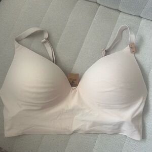 Victoria’s Secret PINK Loungin' Wireless Push-Up Bra BNWT in Marzipan
